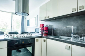 Bright apt with BALCONY near the BEACHES, La Grande Motte